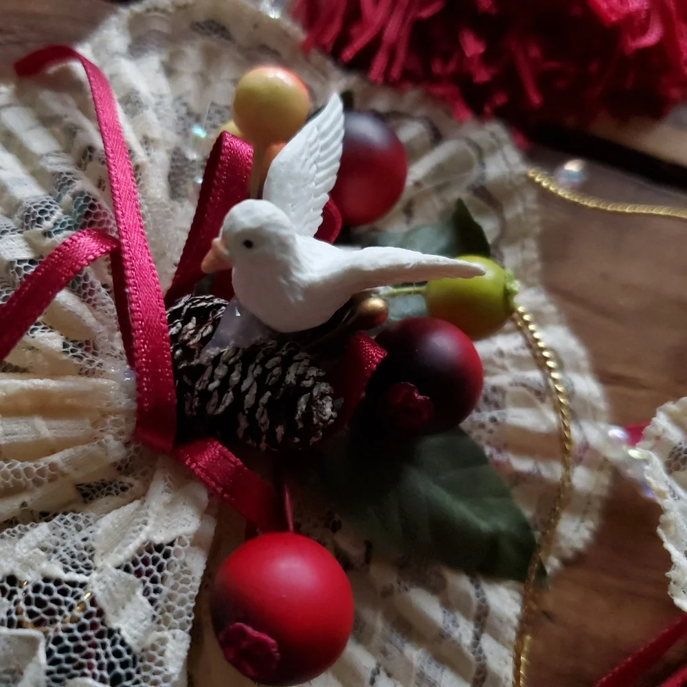 Bundle of 18 Victorian Christmas Tree Ornaments